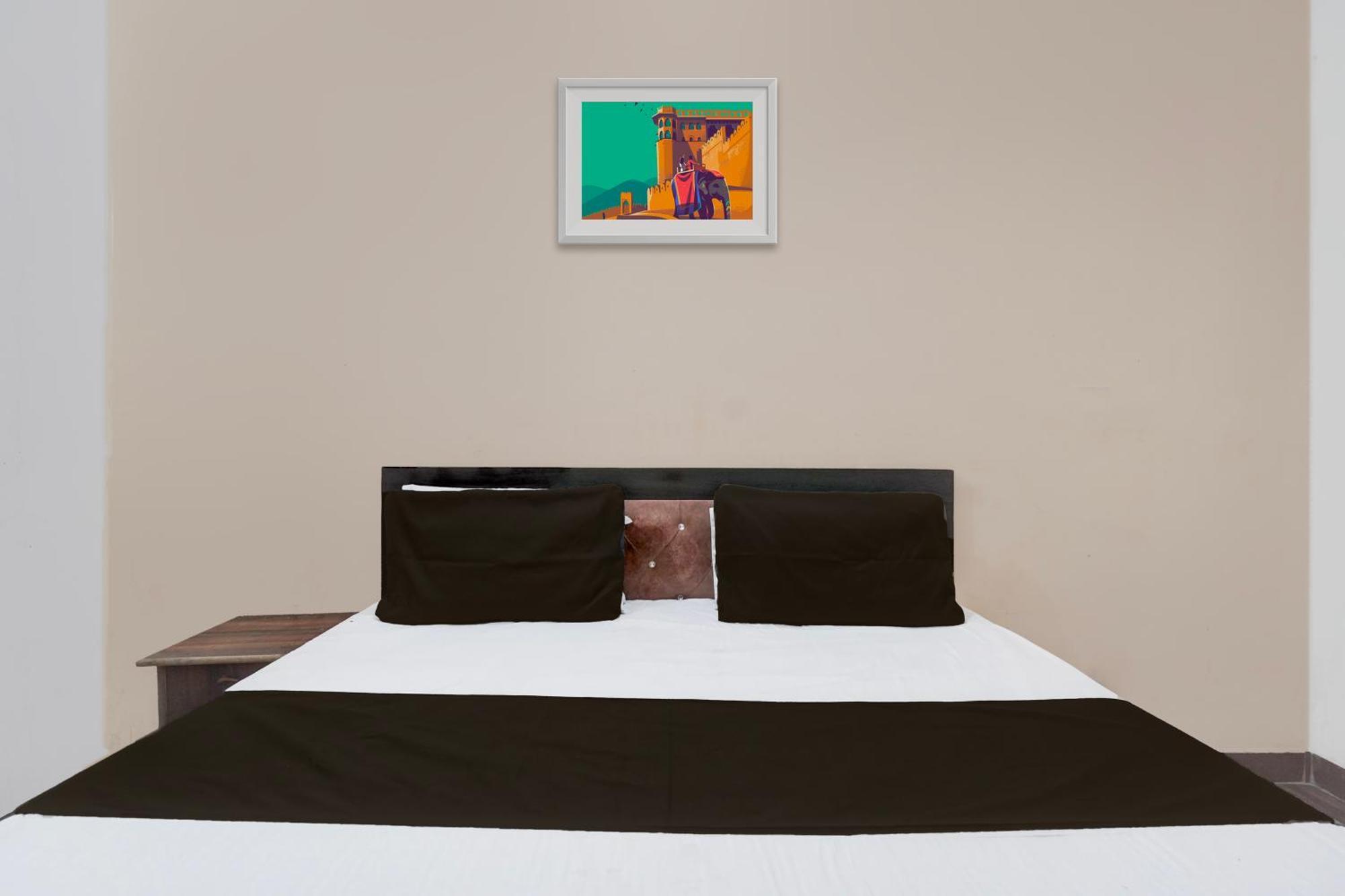 Oyo Hotel Maharaja Palace Meerut Zewnętrze zdjęcie
