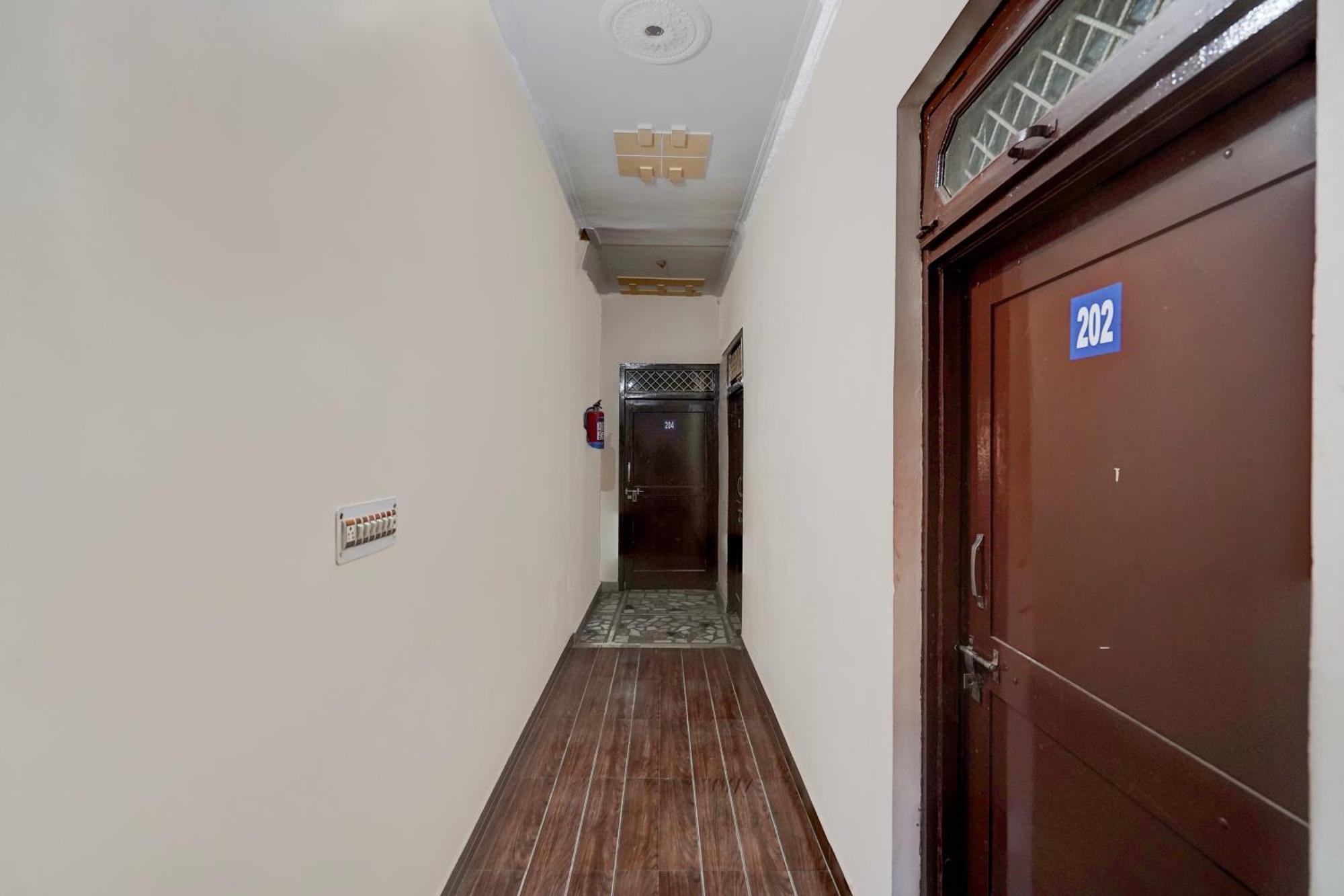 Oyo Hotel Maharaja Palace Meerut Zewnętrze zdjęcie