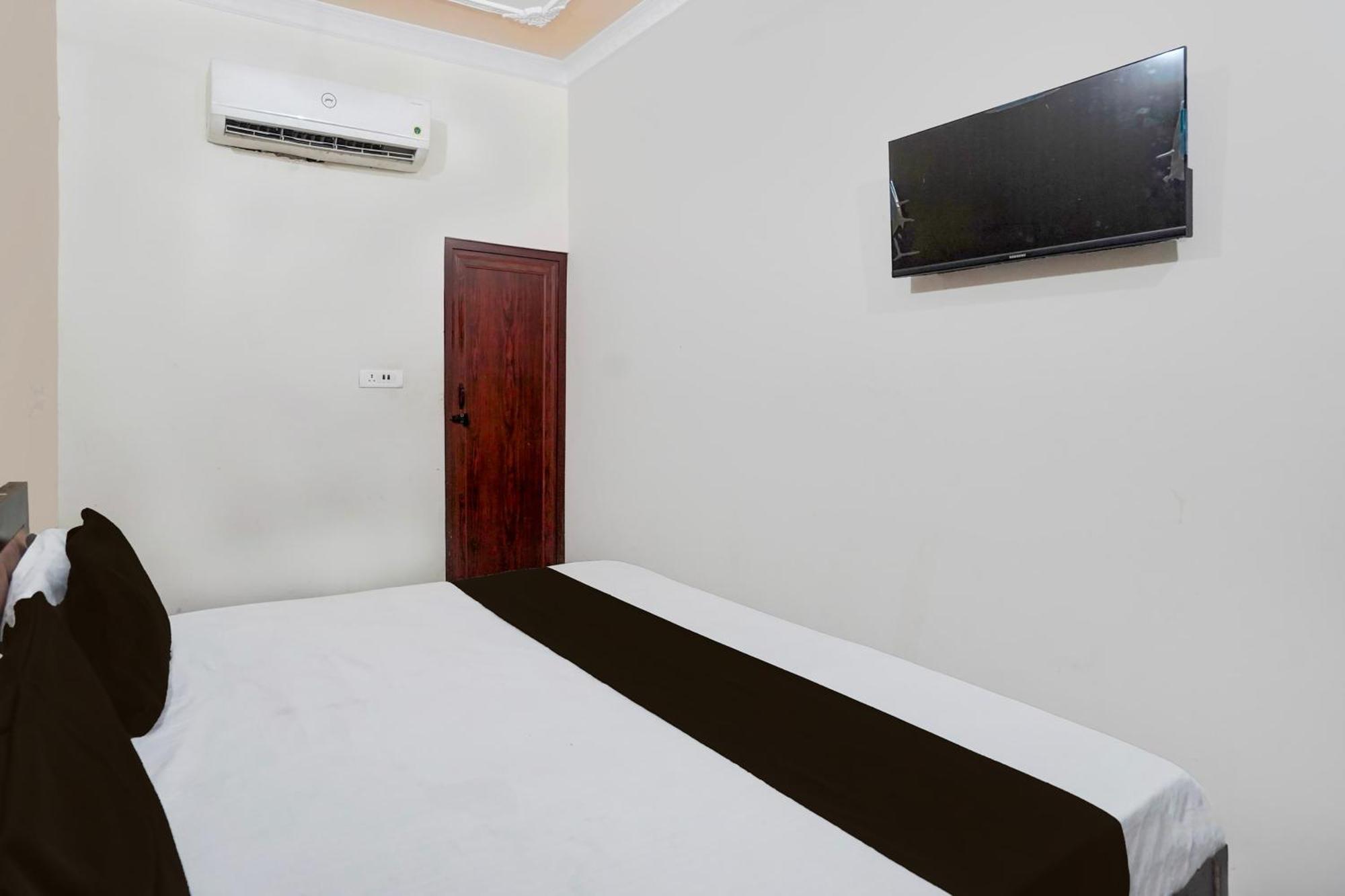 Oyo Hotel Maharaja Palace Meerut Zewnętrze zdjęcie